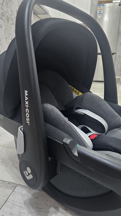 Автолюлька Maxi-Cosi Peble 360