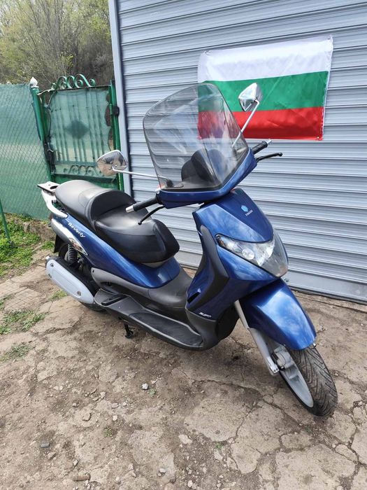 Пиаджо Бевърли 250 Piaggio Beverley 250