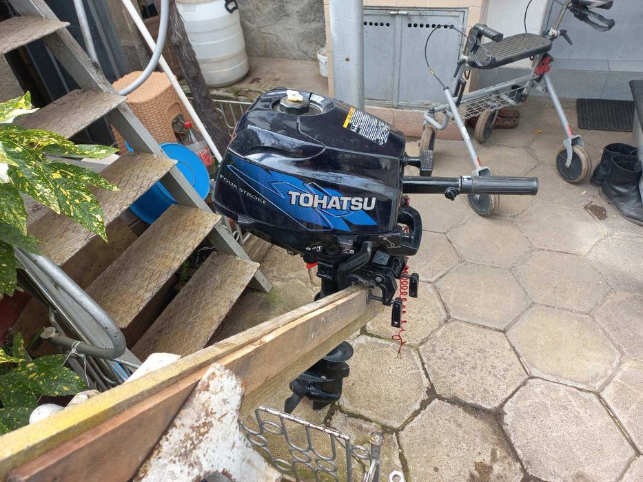 Четиритактов извънбордов двигател Tohatsu 3.5 hp къс ботуш