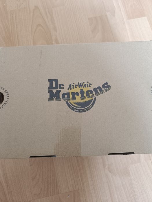 Нови Dr. Martens AirWair