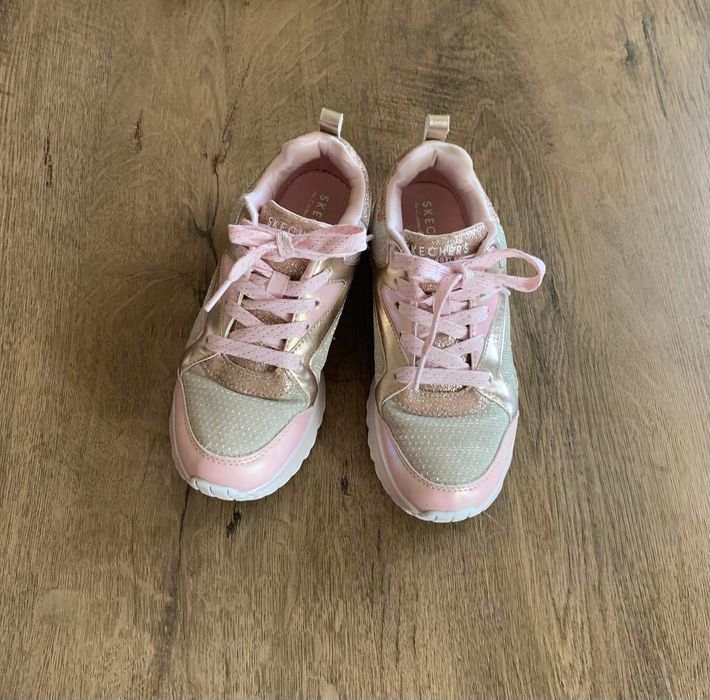 Розови детски маратонки Skechers