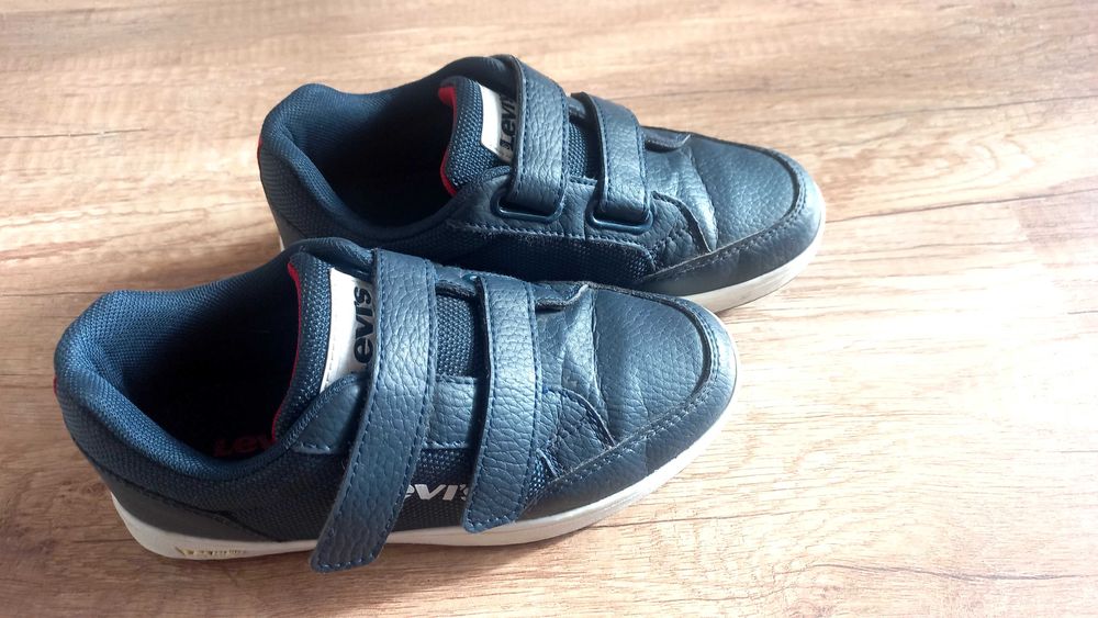 Детски спортни обувки Levis