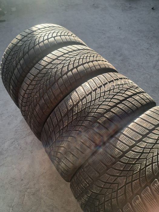 4 anvelope iarnă 285 30 r21 Dunlop