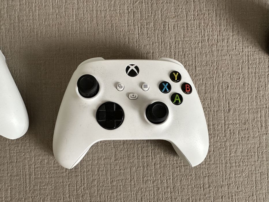 Xbox series s + второй геймпад