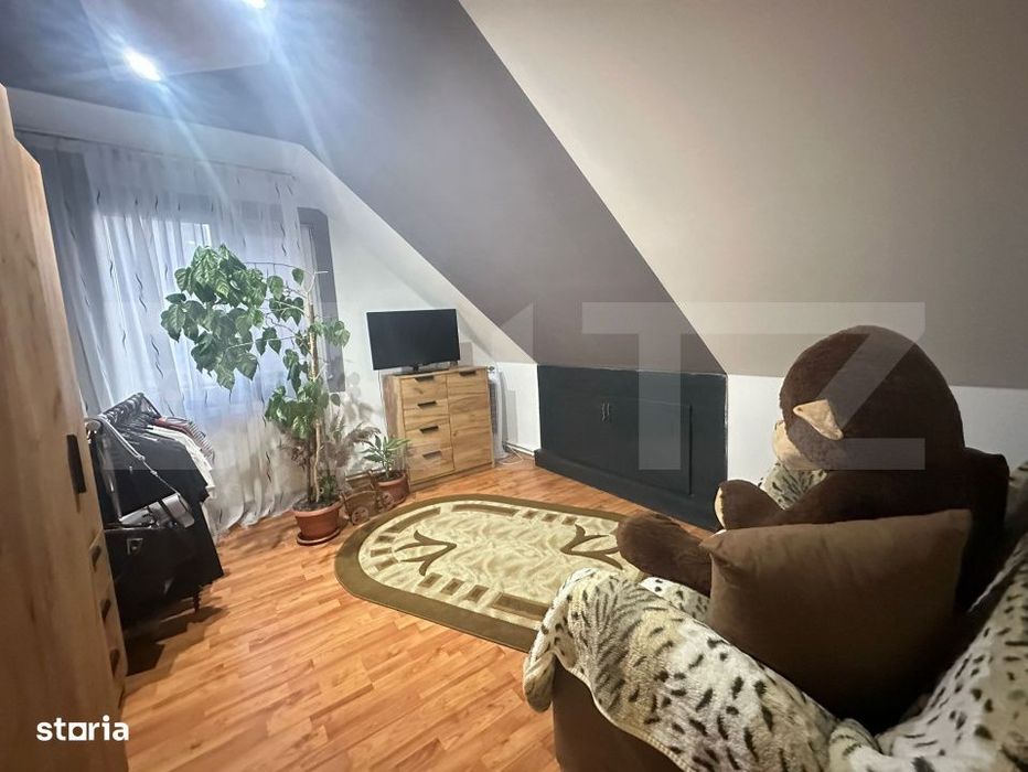 Apartament cu 3 camere, scara interioara, Deva cu vedere spre cetate — fotografia 3
