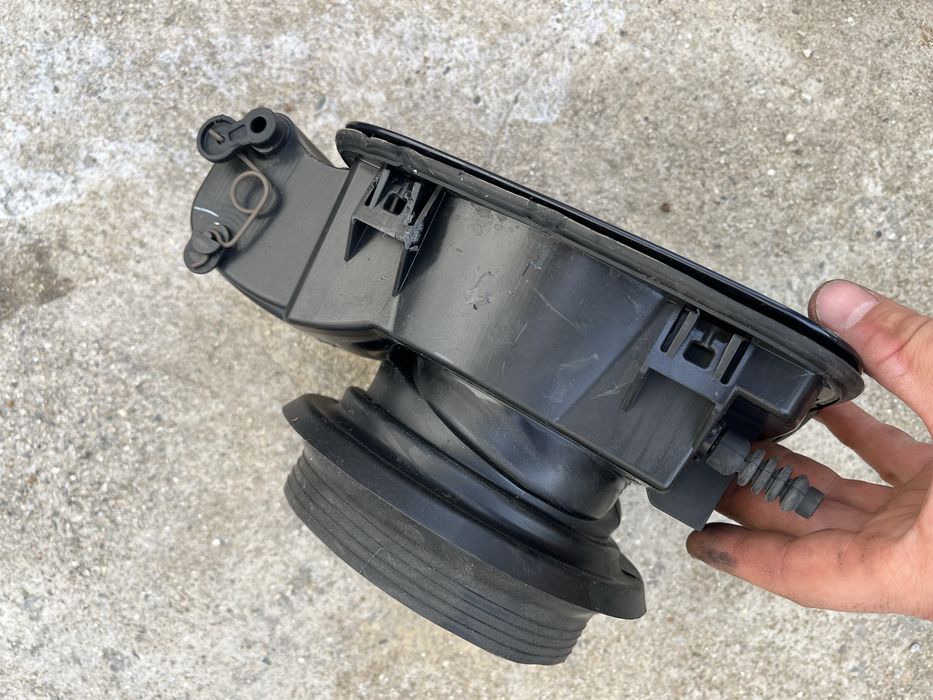 Капак резервоар БМВ Х5 Е70