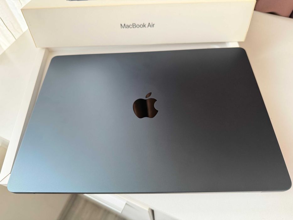 macbook air m3 15 second hand si noi de vanzare • Anunturi • OLX.ro