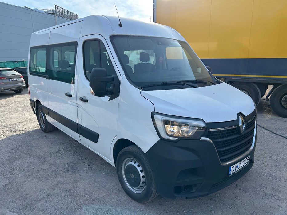 Vindem Renault Master