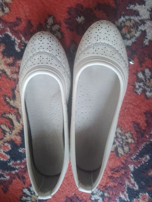 Срочно продам обувь