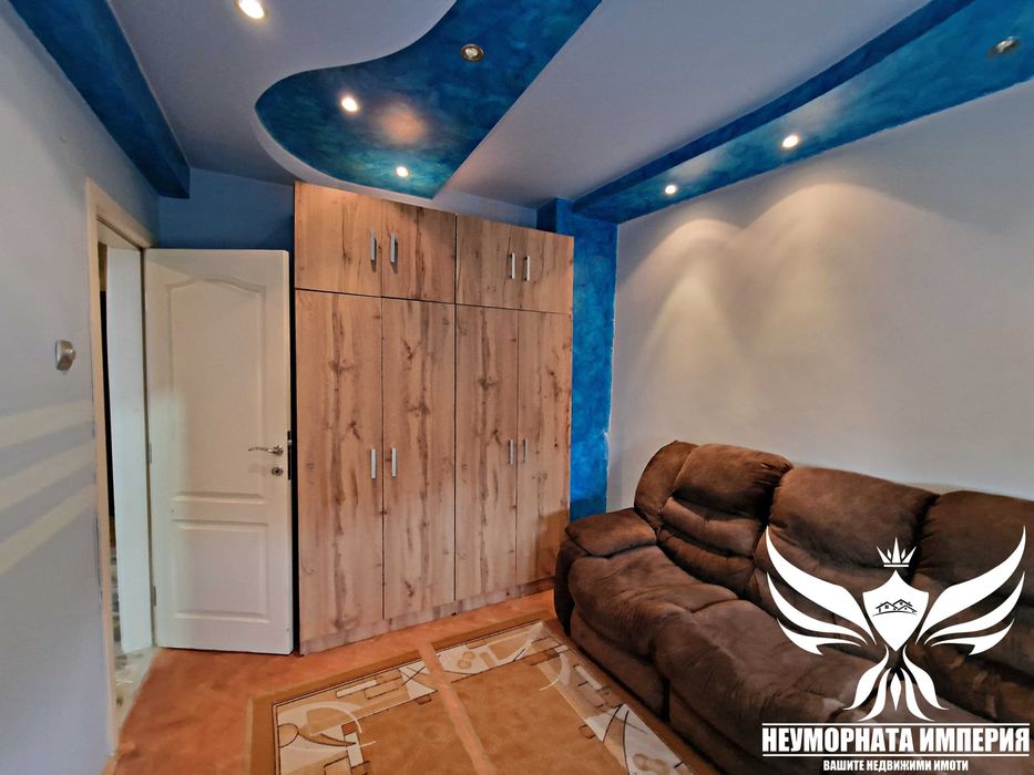 Продава се Тристаен апартамент в Асеновград - 143 кв.м за 1077 €/кв.м - Снимка #11