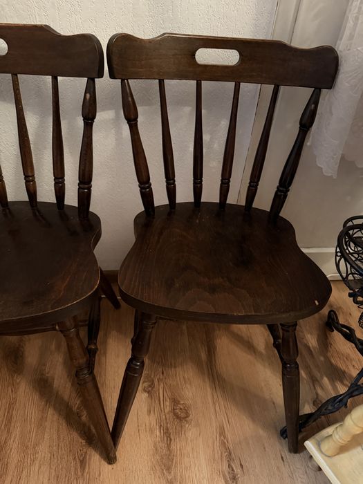 Трапезна масивна маса ф110 + 4 бр. столове