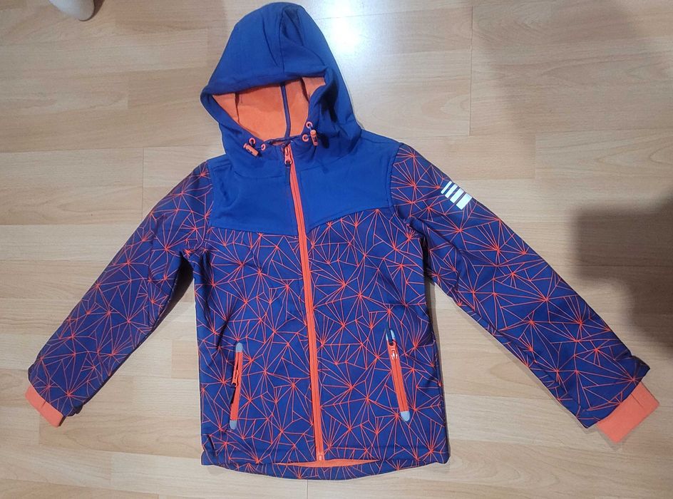Geaca de vant,captusita cu polar,9 10 ani,140 cm,NOUA CU ETICHETA