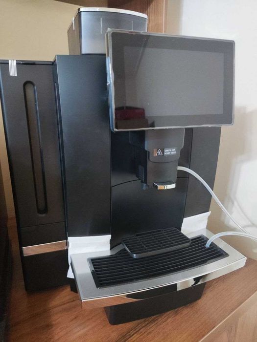 Kalerm K95LT - Автоматическая кофемашина. One touch cappuccino.