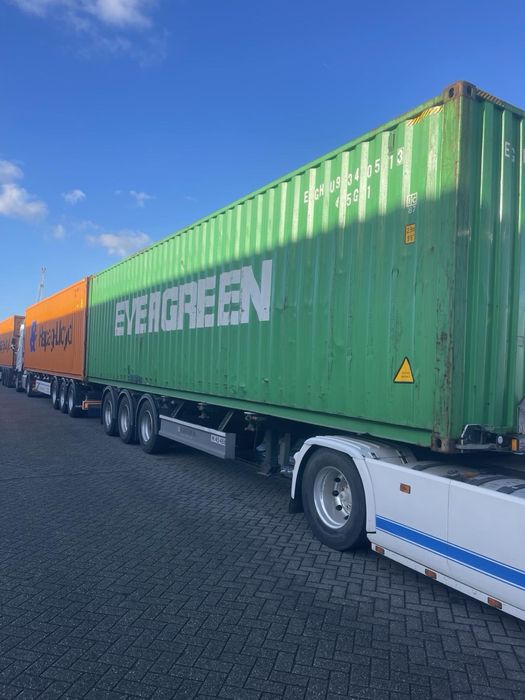 Продавам Контейнери