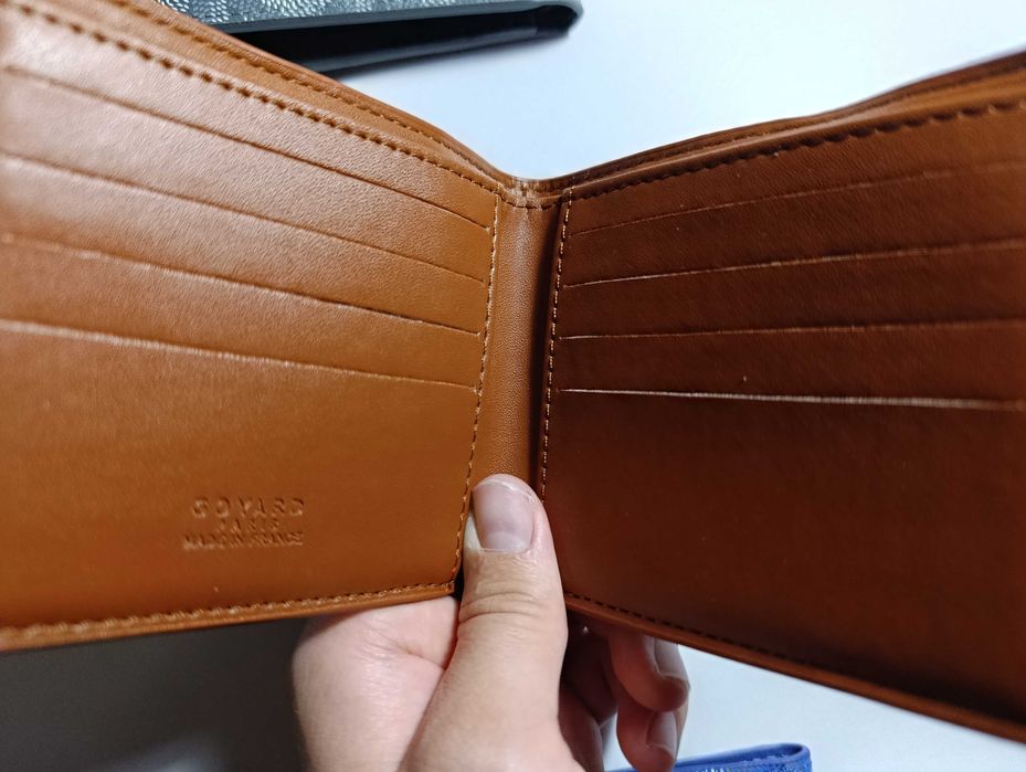 Подарьк за Коледа! Портмане Goyard