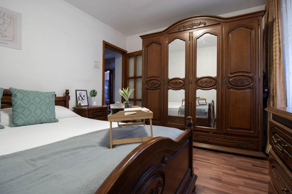 Vand apartament 2 camere (cuza voda3)