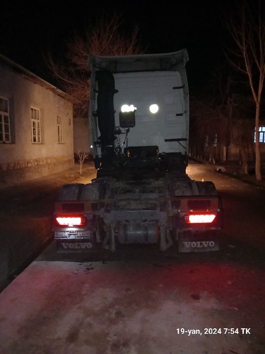 Volvo fh 16 sotiladi