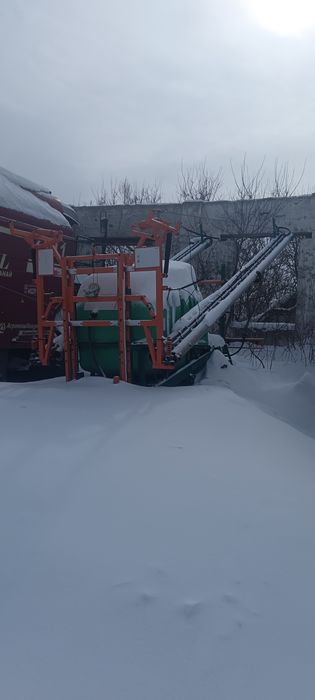продам прицепной опрыскиватель