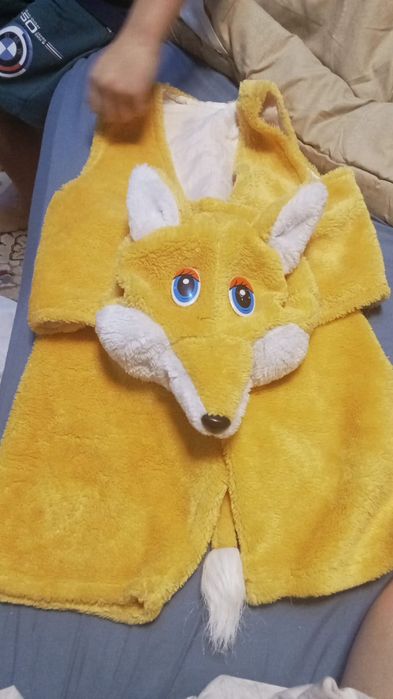 Продам  новогодние костюмы