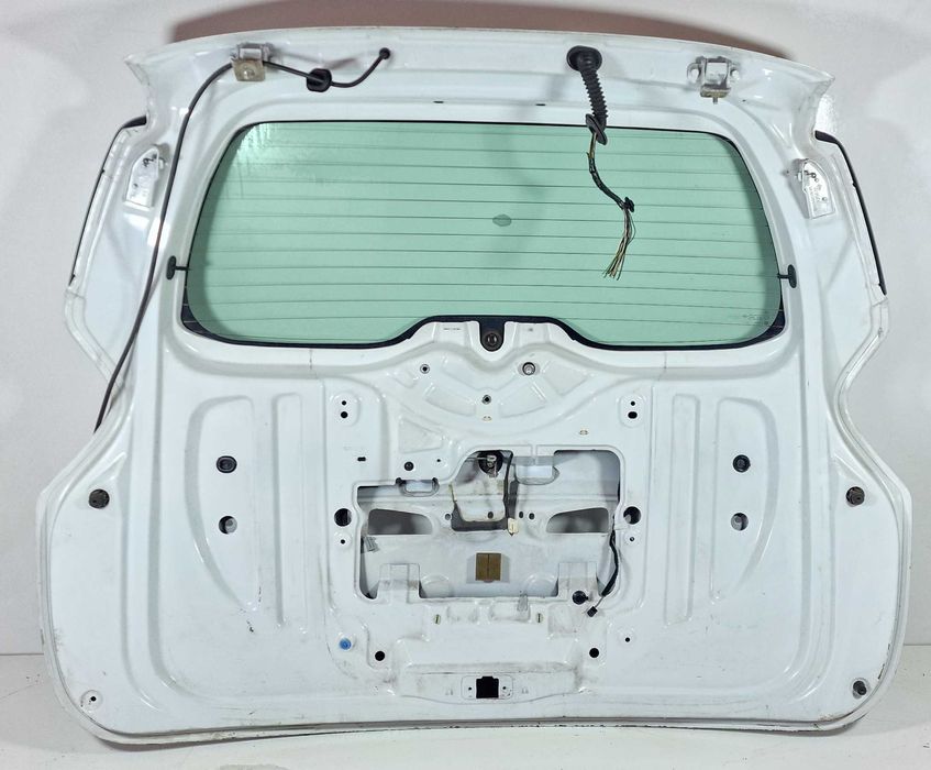 Заден Капак Задна Врата Багажник Задно Стъкло Dacia Lodgy Дачия Лоджи