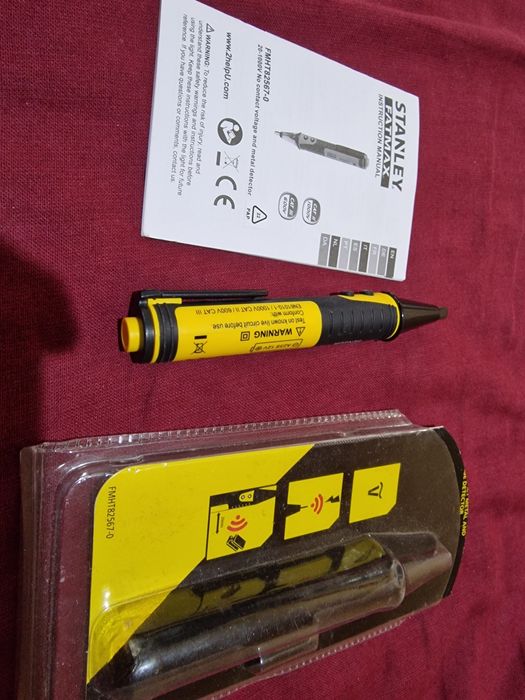 Detector tensiune si metale