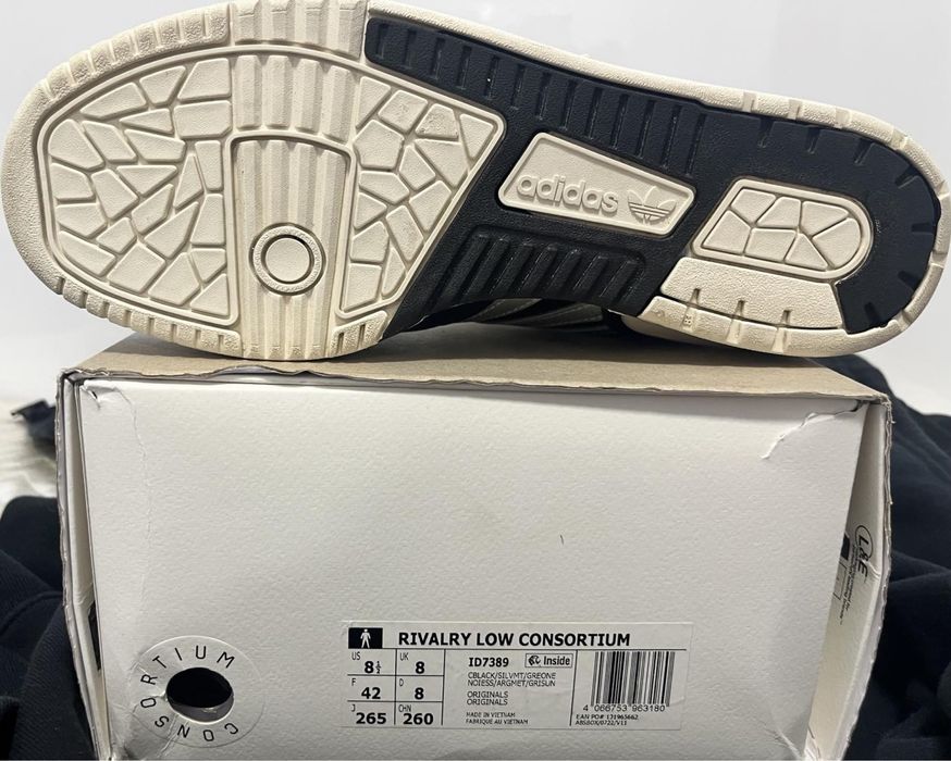 Оригинални маратонки Adidas Rivalry Consortium номер 42