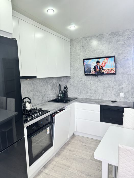 Продам трехкомнатную квартиру