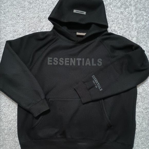 Essentials hoodie и Sp5der hoodie