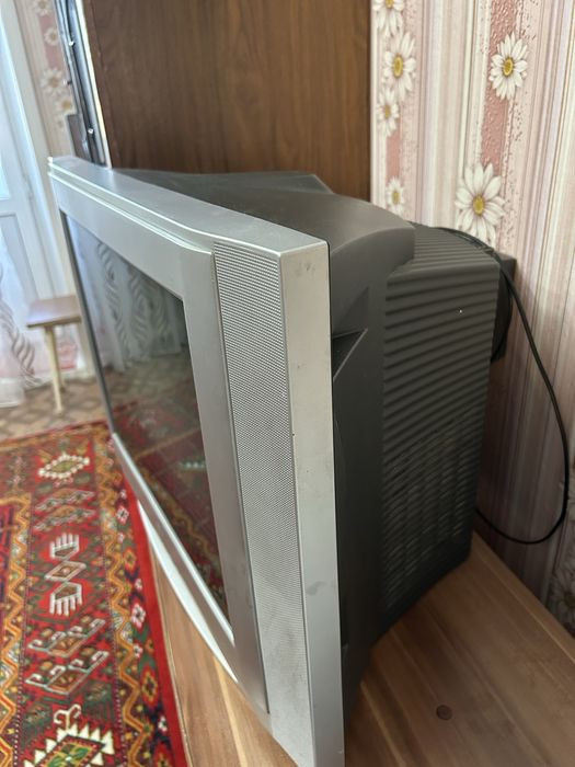 Продам телевизор