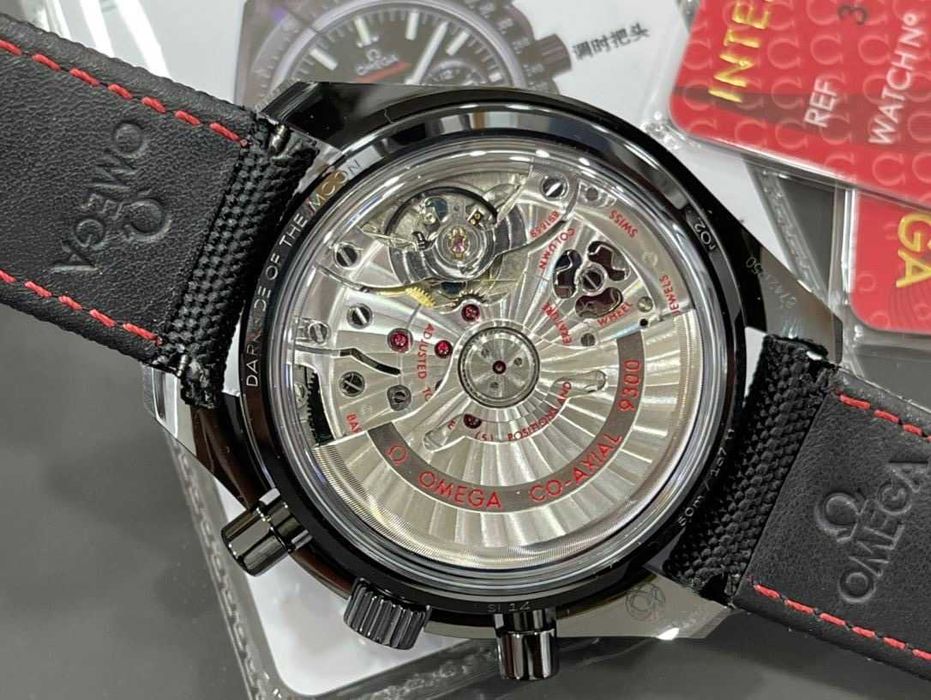 Omega speedmaster dark side of the mooon