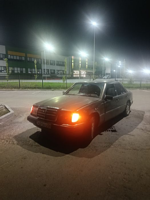 Мерс 124 3 литра бак 80л