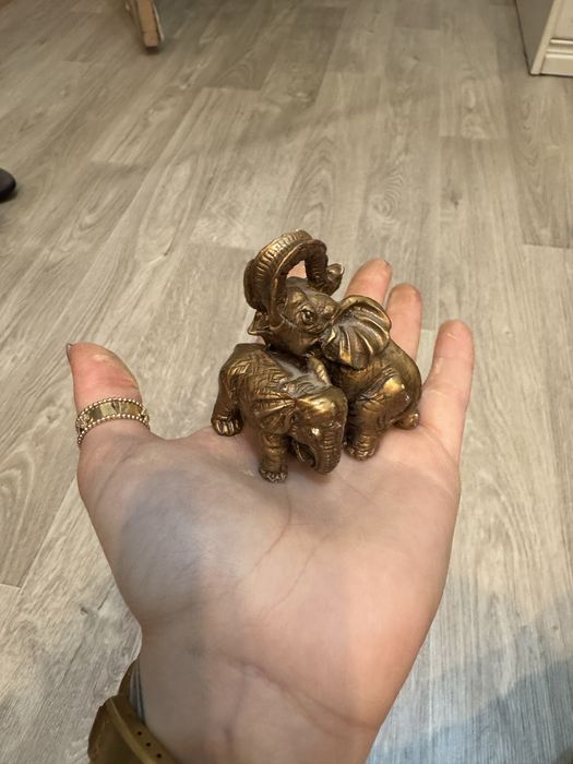 Продам статуэтки по 100 тенге