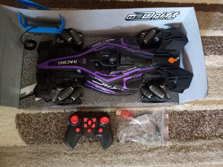 Батмобил Spin Master с фигурка на Батман. Радио управляема кола .