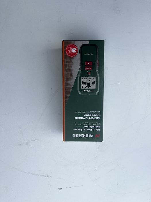 Seturi biti 75 piese , surubelnite 15 piese  si detector Parkside