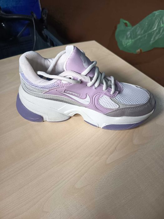 Маратонки Nike 36номер