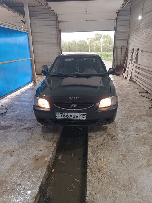 Продам машину Hyundai Accent