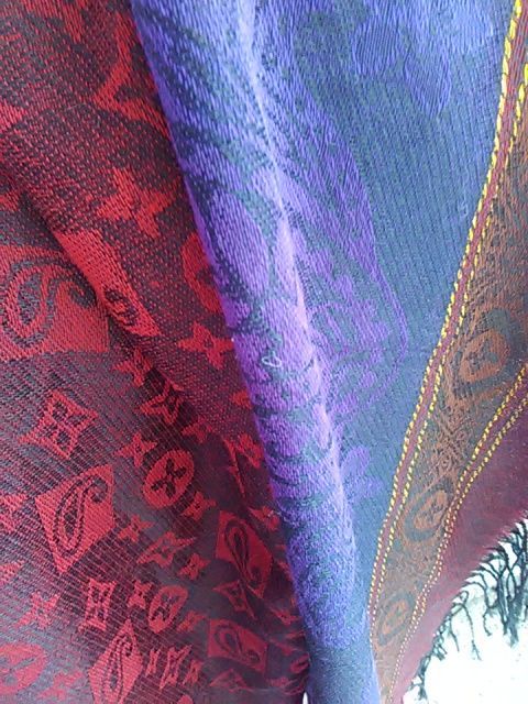 30% Silk/ коприна/ 70% кашмирска вълна/ Pashmina/