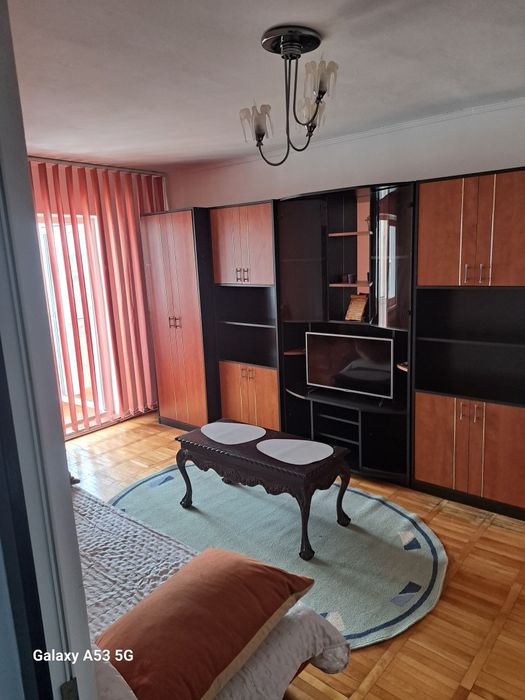 Apartament 3 camere,de inchiriat