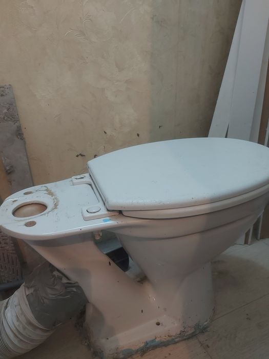 Отдам даром унитаз