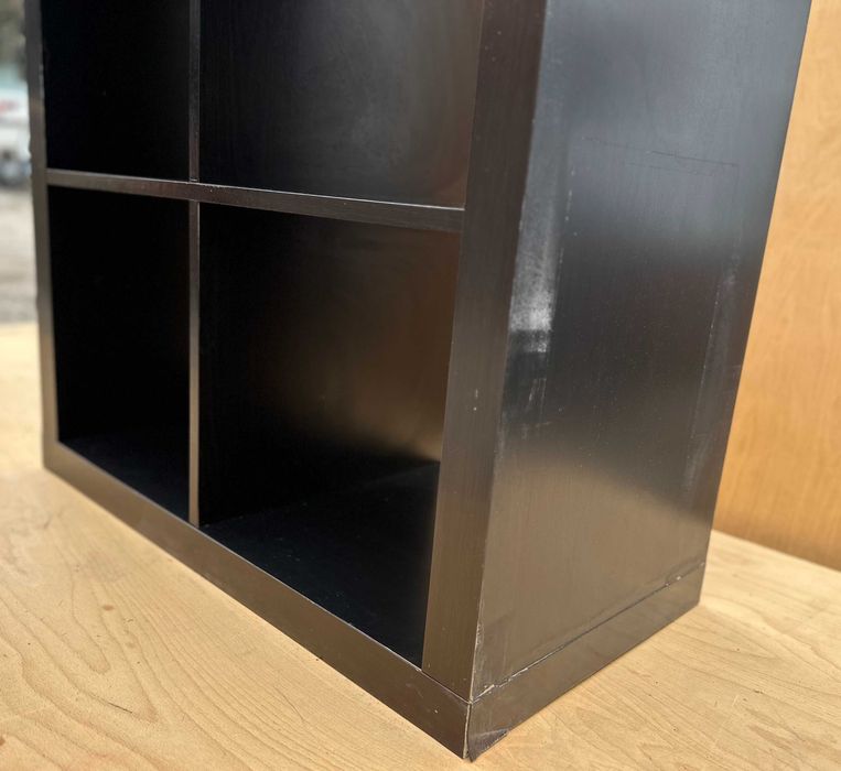 Etajera neagra cu 8 compartimente tip Ikea; Raft; Biblioteca; Dulap cu polite; Dulap cu spatii de depozitare