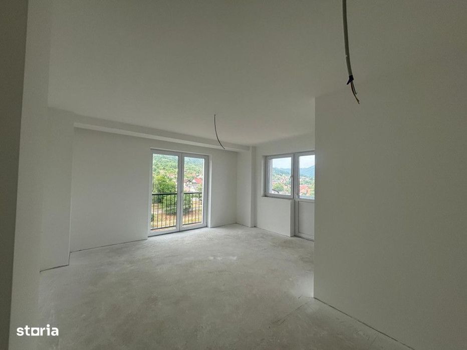 Apartament cu 3 camere, etaj 4 din 5 cu lift, bloc nou
