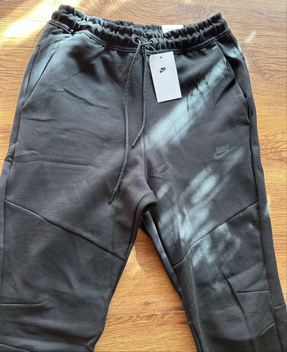 Мъжко,памучно,черно долнище Nike с активен,заден джоб