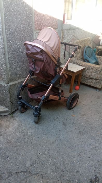 Продам коляску демисезонная