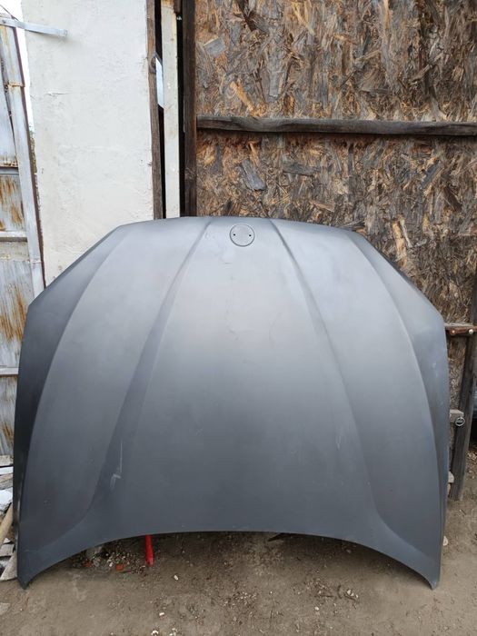 Преден капак за BMW X1