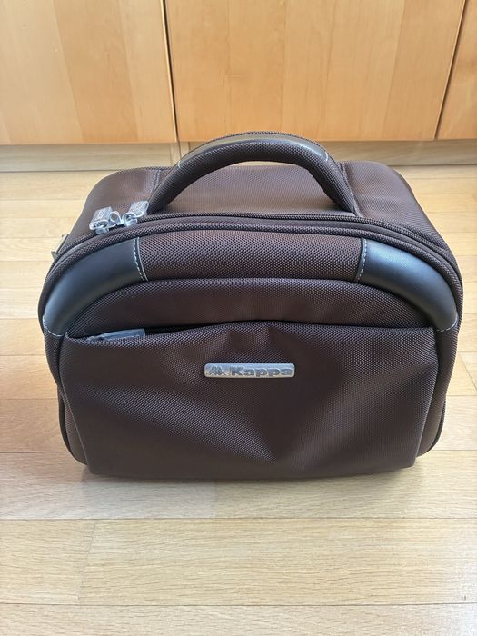Geanta noua Kappa cosmetice