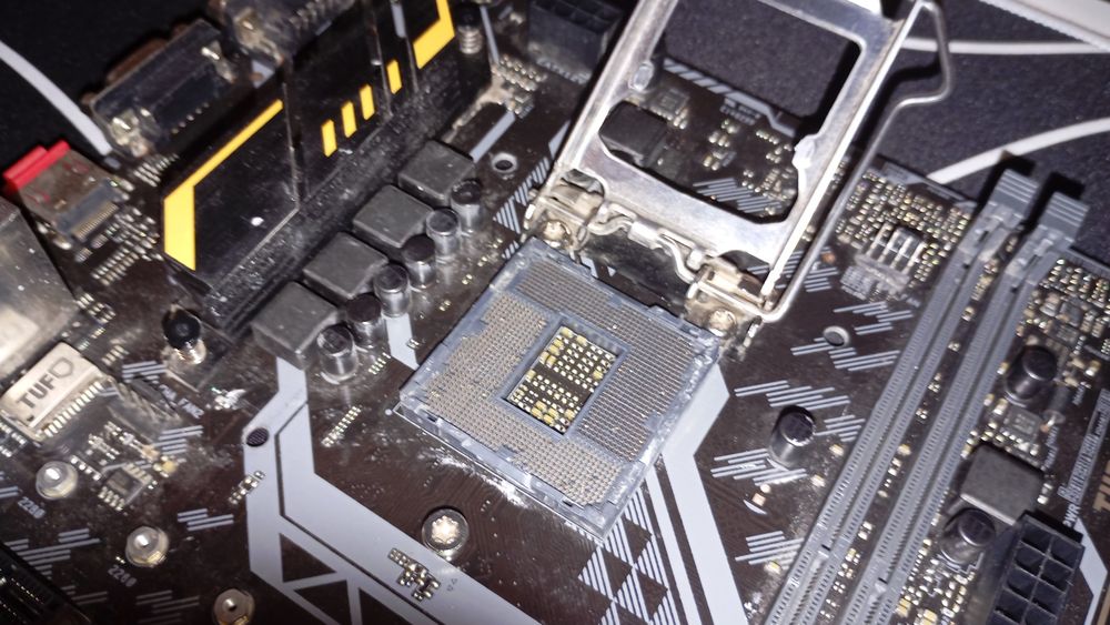 Материнская плата