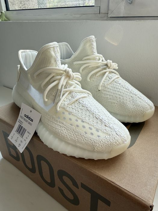 Yeezy 350 V2 bone (white)