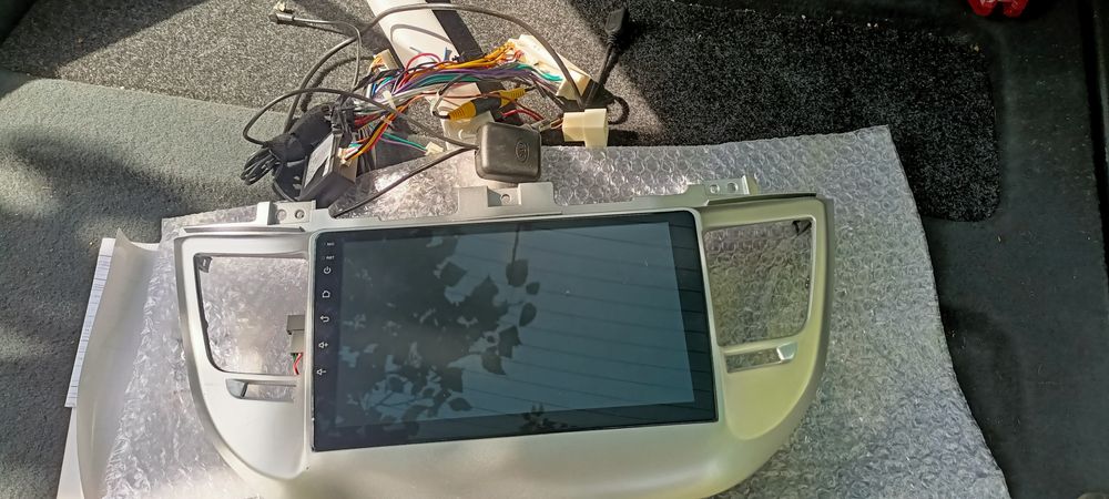 Продам магнитола Хендай Туксон.