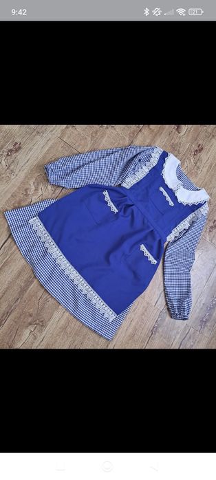 Sarafane și fustițe pentru scoala