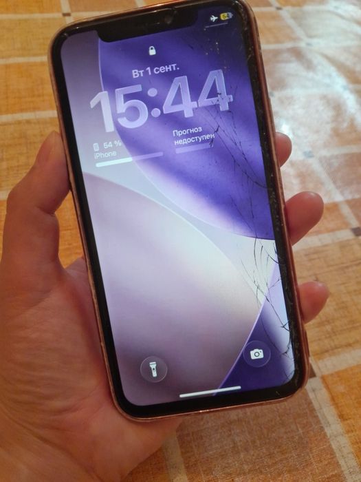 Iphone 11 pro продам